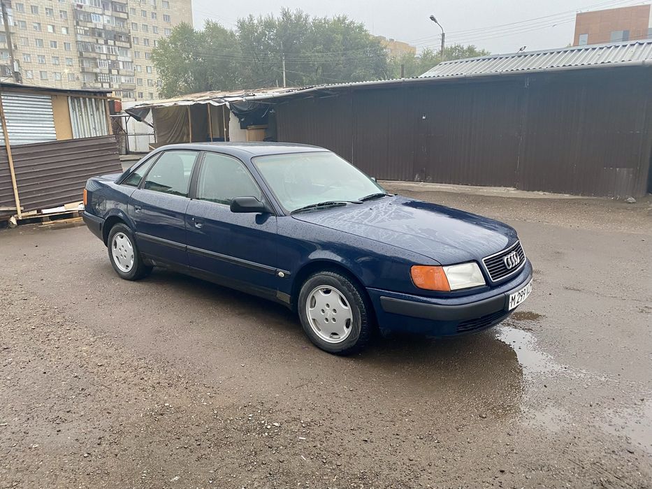 Ауди 100 2.3 паук