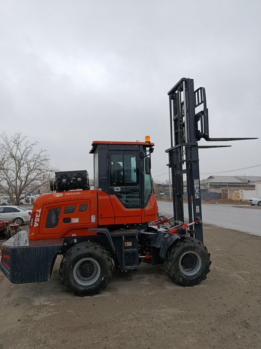 Кара хизмати, грузоподёмные работы. Вилочный погрузчик