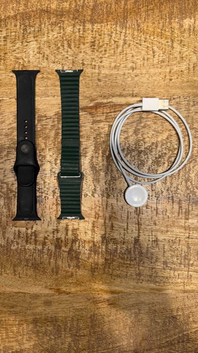 Bratari + cablu incarcare Apple Watch