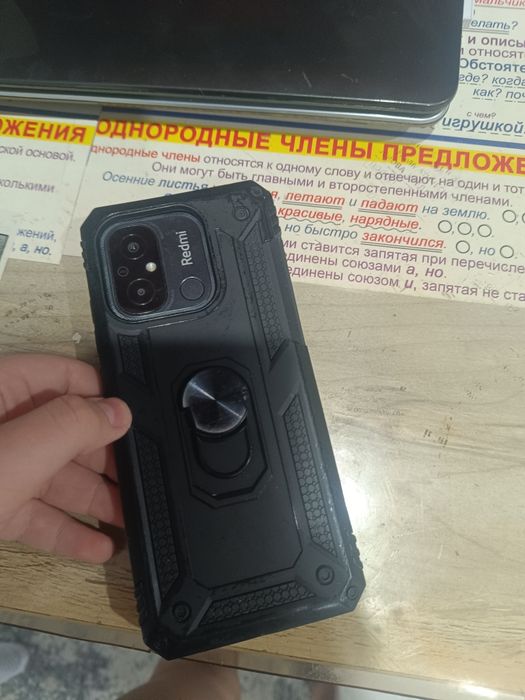 Редми 12с вроде андроид