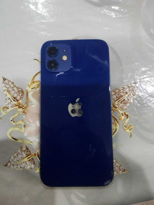 Телефон Iphone12