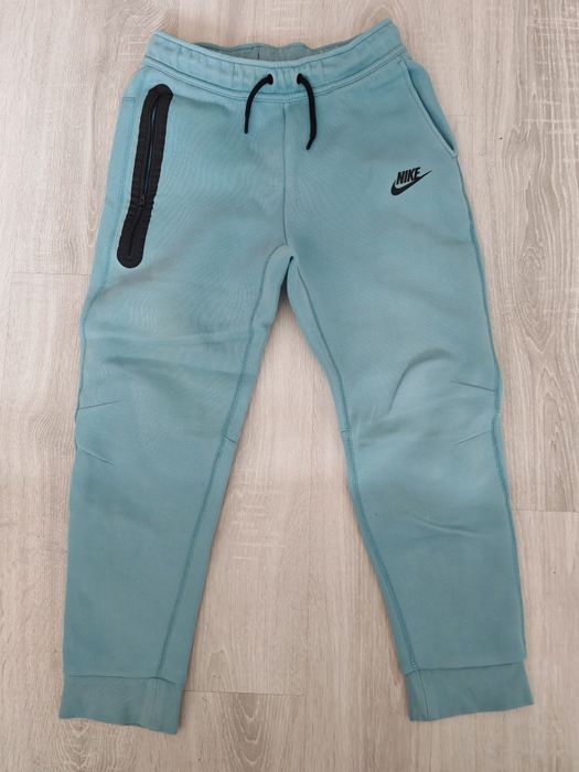 Nike tech fleece