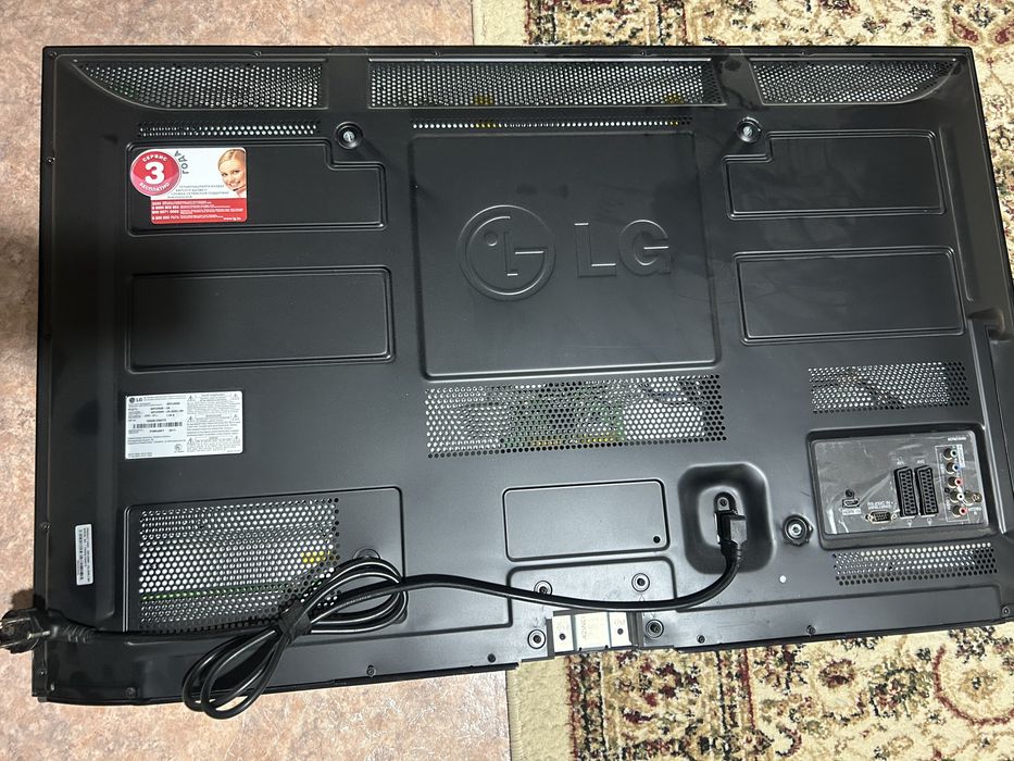 Продам телевизо LG
