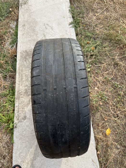 Продам шины комплект