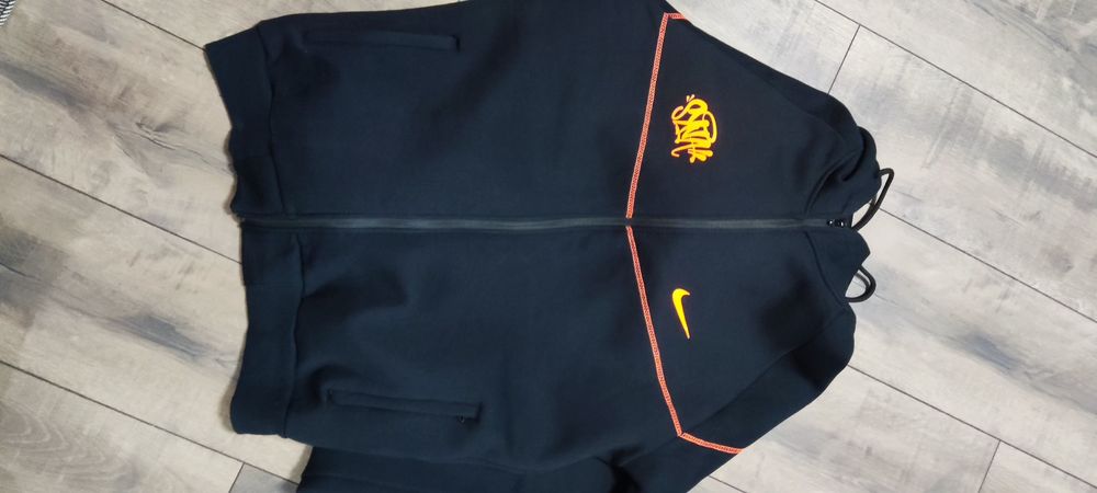 Мъжки екип на Найк