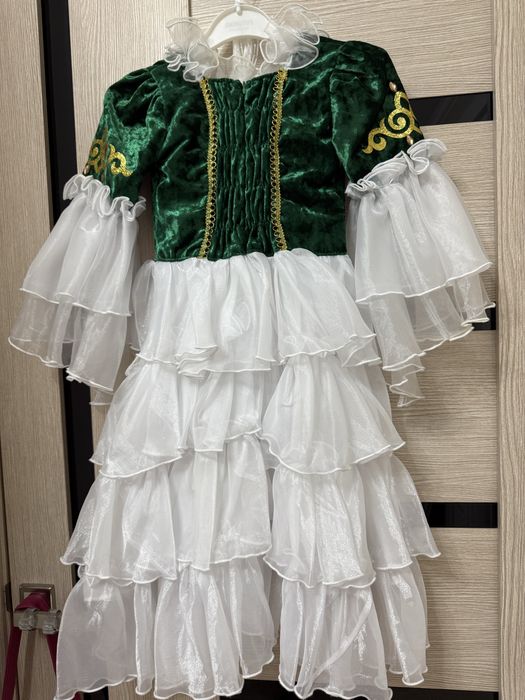 Нарядные платья для девочек