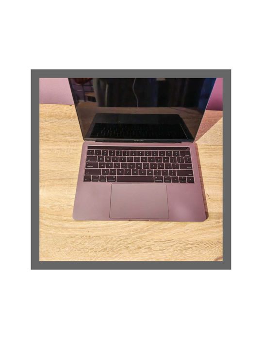 Macbook Pro Retina 2017-2018 Touchbar i5 8GB SSD 512GB - 549 cicluri