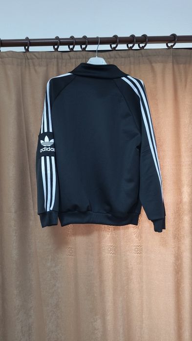 Vând Hanorac Adidas