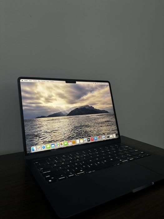Macbook air m2 256