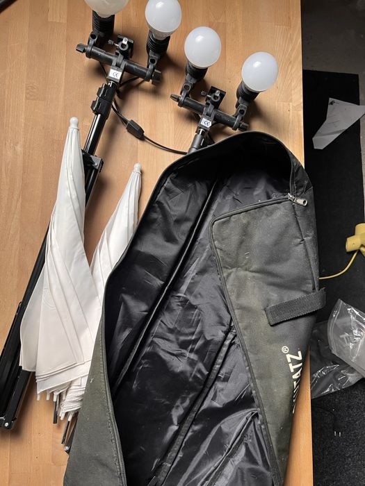 Lumini Studio Foto/Video cu umbrela