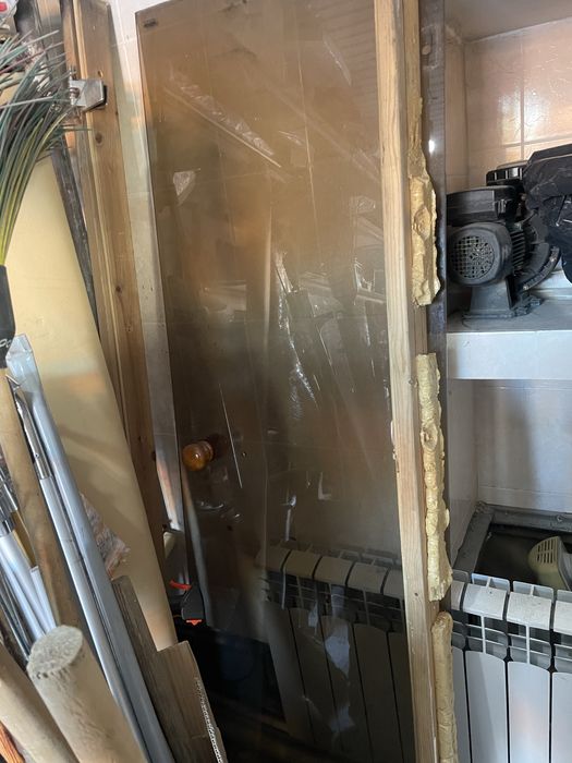 Дверь для парной в баню стекло б/у