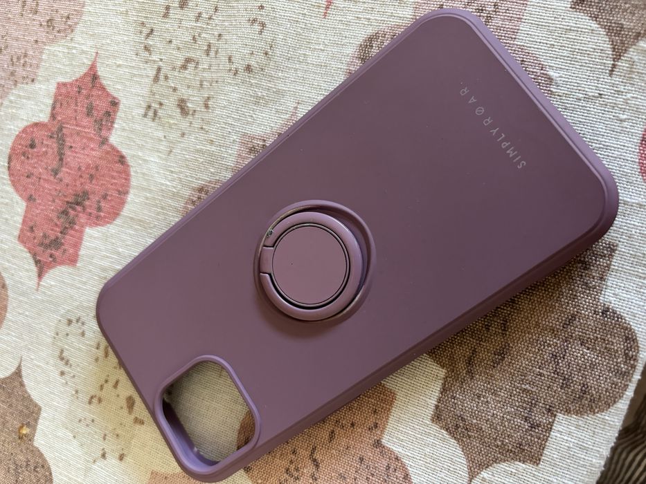 Калъфи за iphone 13