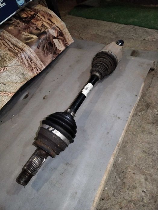 Полуоска за Х5 Е70