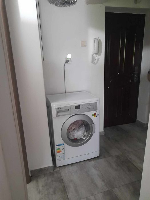 Garsoniera de inchiriat