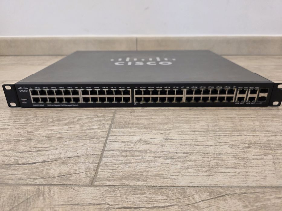 Switch Cisco SG300-52MP Gigabit PoE+ cu 52 porturi