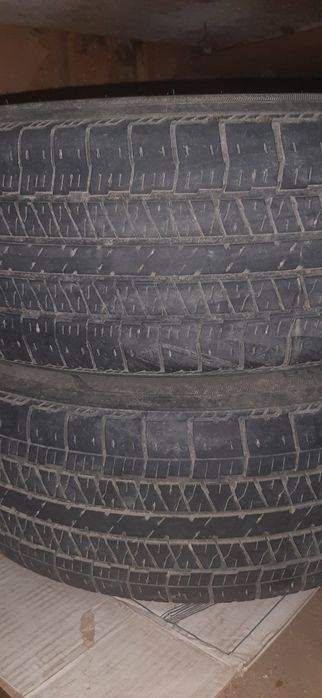 Продам шины на R18 225/60