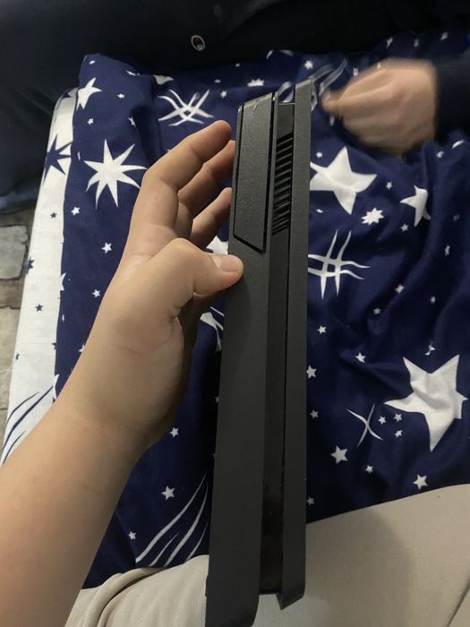 Ps4 slim  intro stare buna