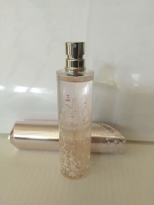 Aura by Swarovski Collection Mariage Оригинал
50 мл едт,без одного п