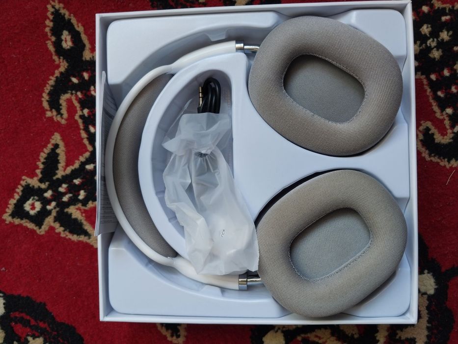 продается наушники BO22