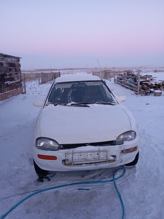 Продам Мазда 121