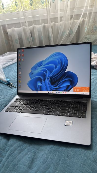Huawei MateBook D16