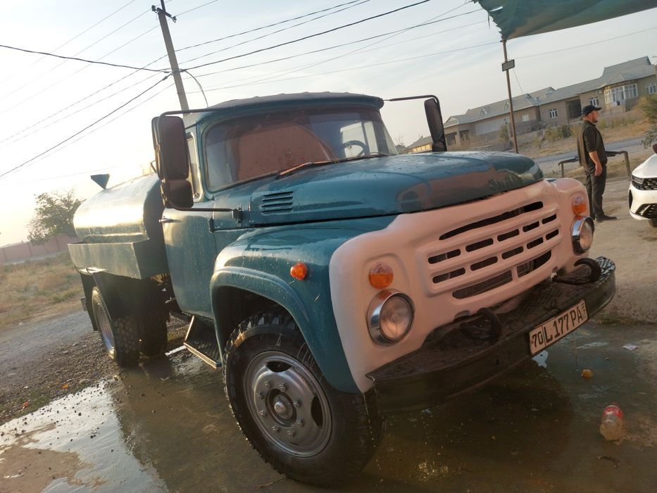 Водовоз сотилади