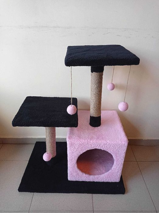 Катерушки за котки.Къщичка с 4-ри топчета-ДОСТАВКА 7лв