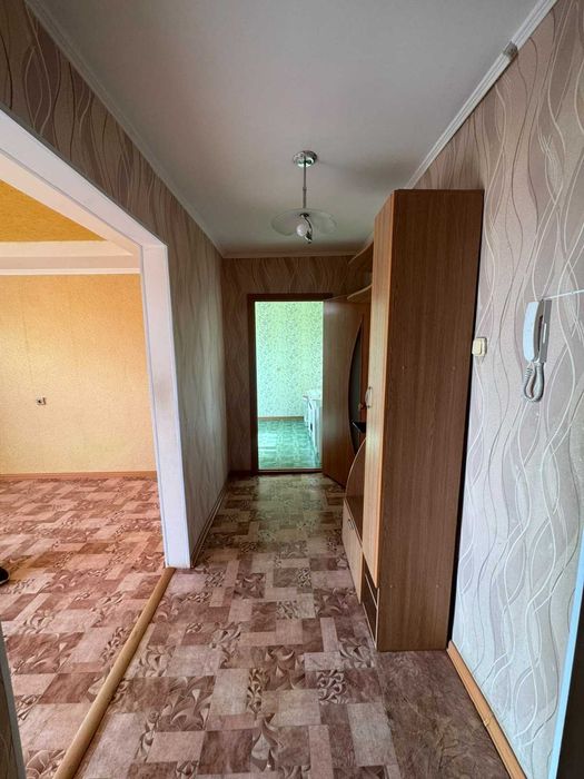 Продам 2-комнатную квартиру в 4 мкр