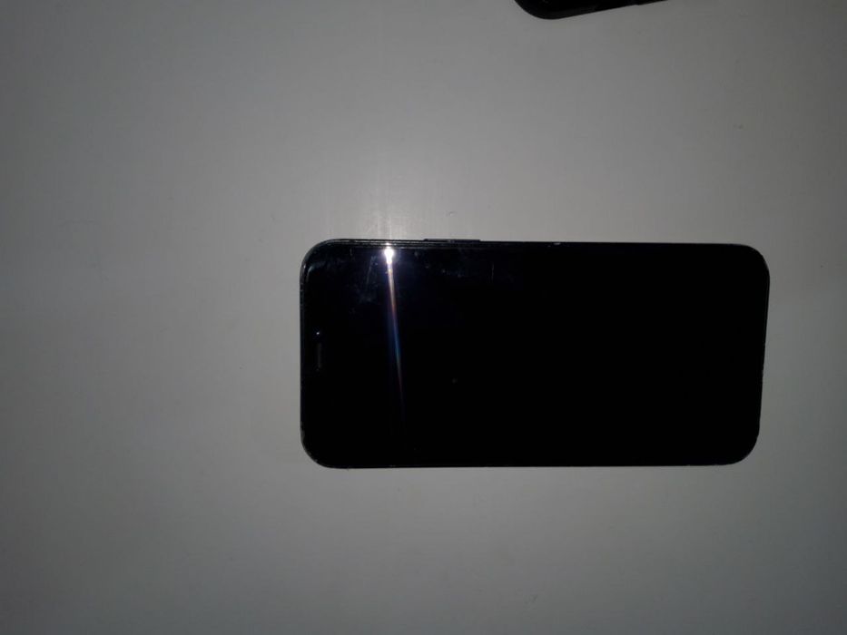 Айфон 12 сатылады