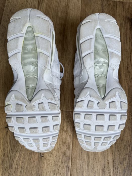 Nike Air Max 95 Essential