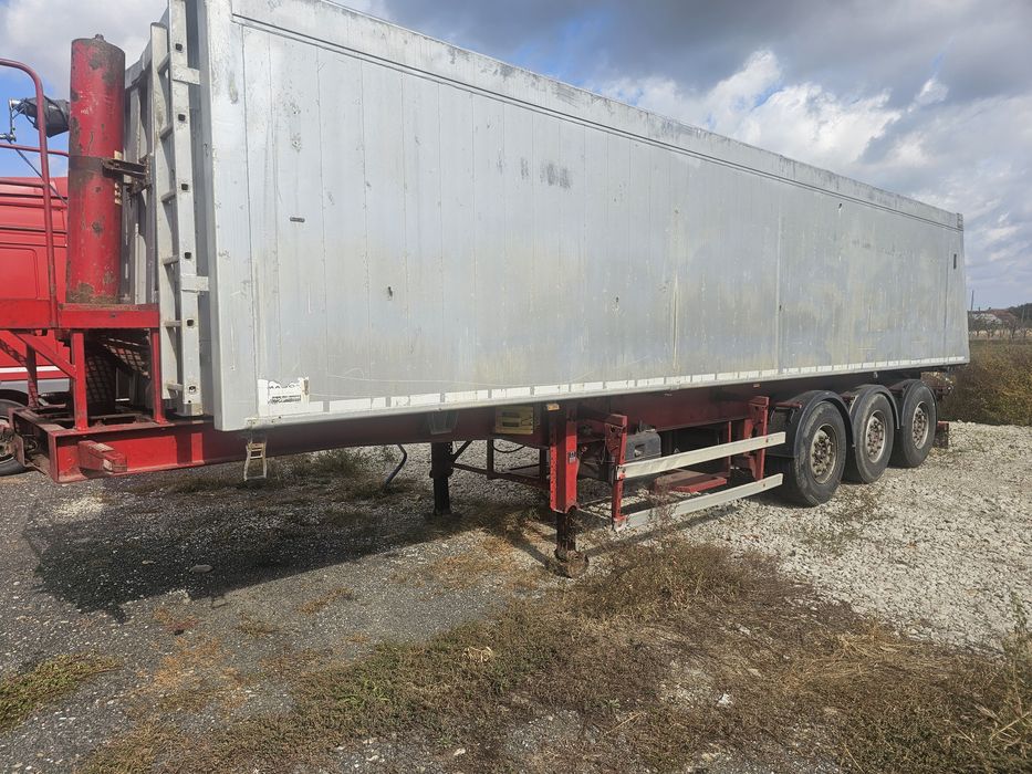 Semiremorca basculabila