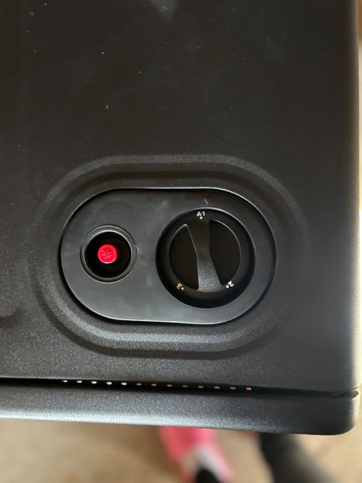 Vând : Sobă pe Gaz Model ZLN2830 4200Watt