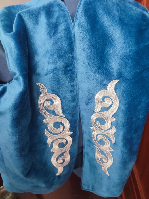 Национальная жилетка.