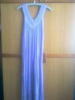 Продавам лилава кенарена рокля гръцко производство.