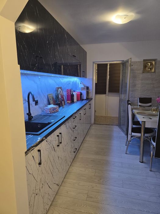 Apartament Targu carbunesti