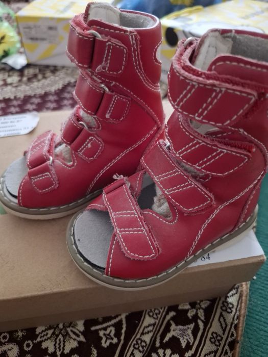 Ортопедический обувь