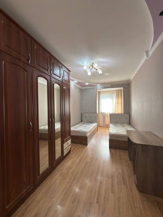 Мирабадский р-н, ЦУМ, 3/3/4, (LY)