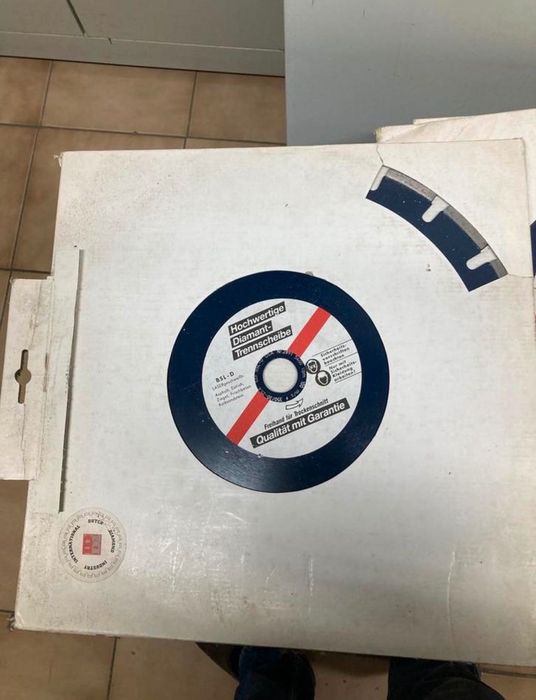 Mașină de tăiat beton/asfalt cu motor Honda de 20HP.