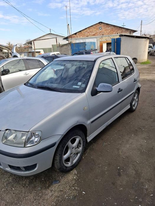Volkswagen Polo 2001 година 1.4 бензин на части