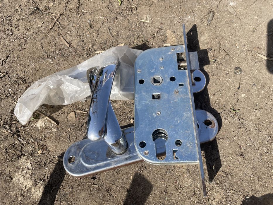 Замок Ручки топса