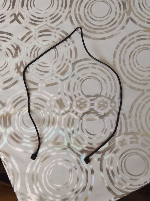 Держатель для беспроводных наушников