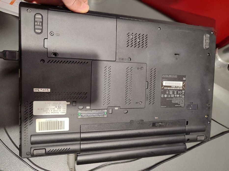 лаптоп lenovo T520