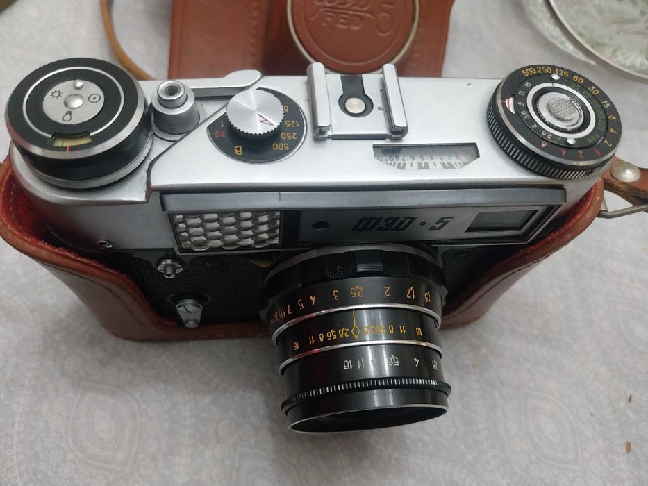 Фотоапарат чисто нов