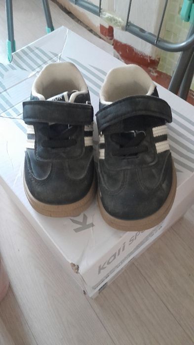 Тегін кроссовки туфлилер,туфли почти новый,