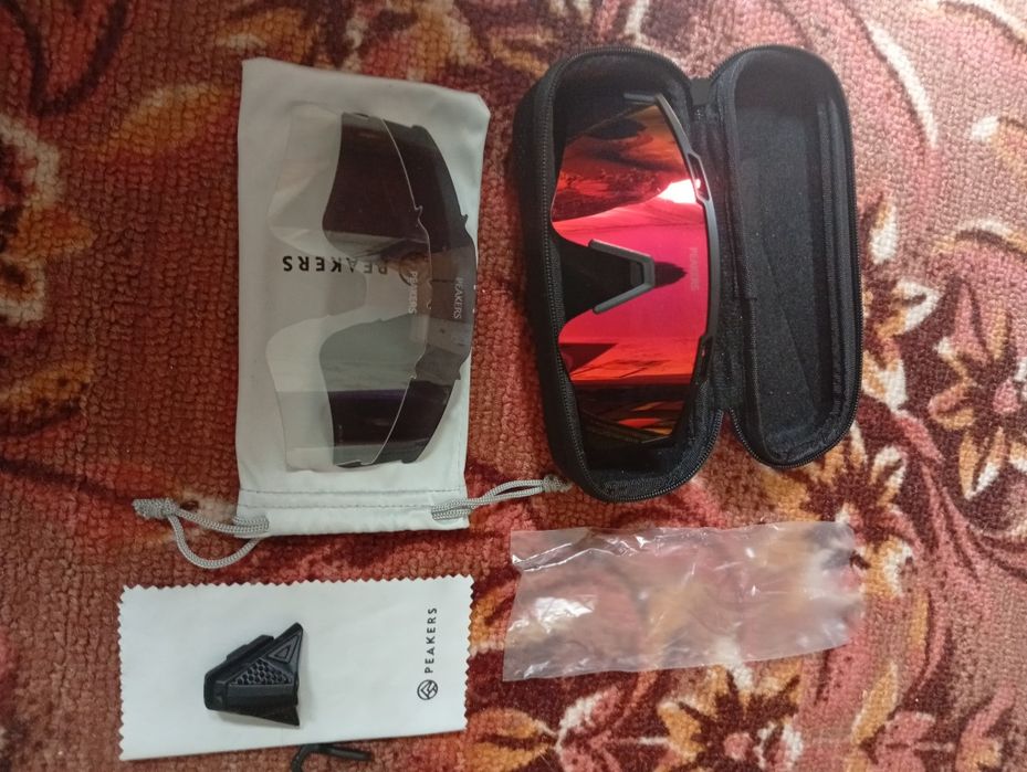 Продам очки Peakers