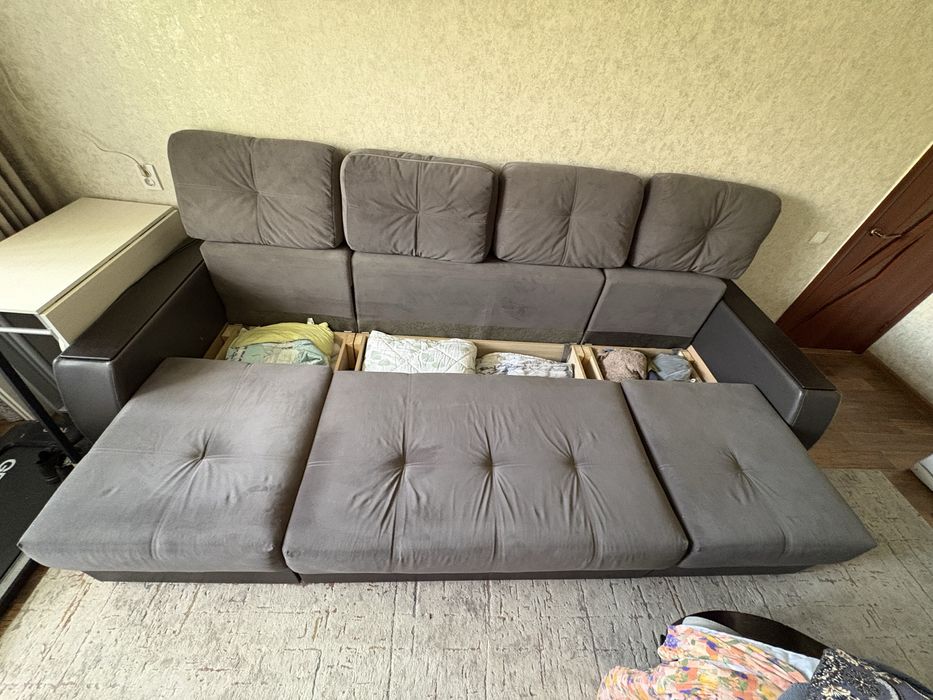 Продам диван раскладной (в хорошем состоянии)