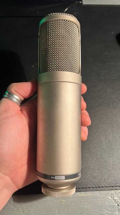 Студийный микрофон Rode K2