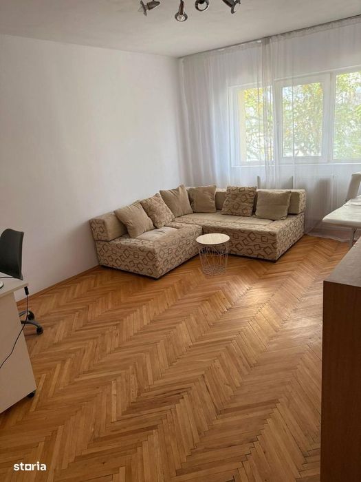 Apartament 3 camere decomandat, 70 mp, 2 balcoane – Zona Soarelui, T