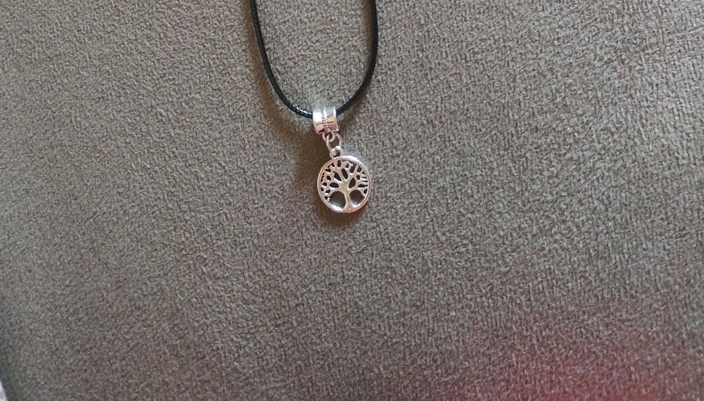 Колие с дървото на живота, сърчице, разноцветни камъни