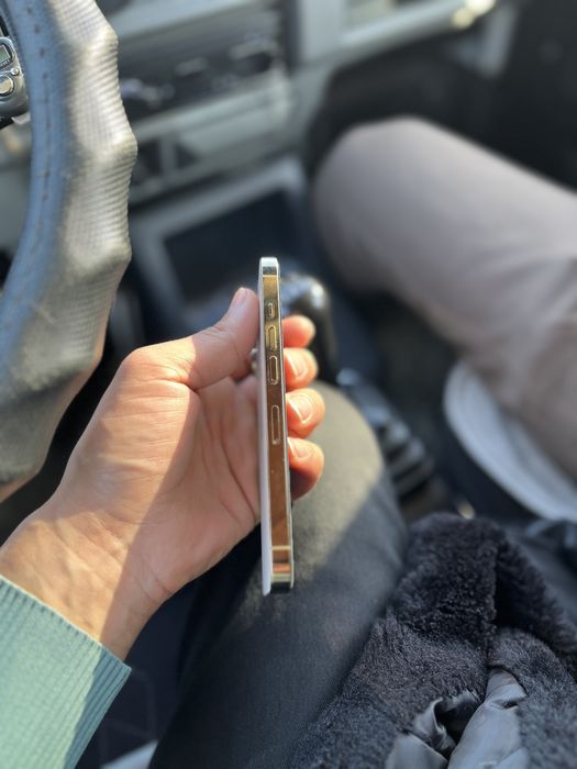 Iphone13pro sroshni sotiladi